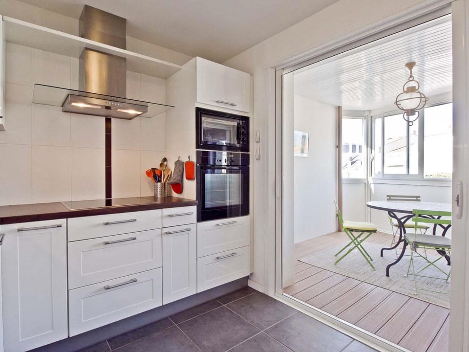 Appartement 3 Chambres Proche de la Mer avec Garage - FR-1-92-590 Apartment in Château-d'Olonne