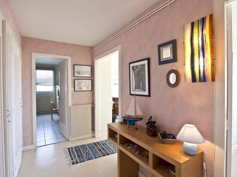 Appartement T2 proche plage avec loggia et un animal admis - FR-1-92-649 Apartment in Château-d'Olonne