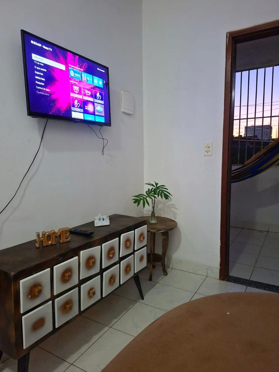 Communal lounge/ TV room, TV and multimedia