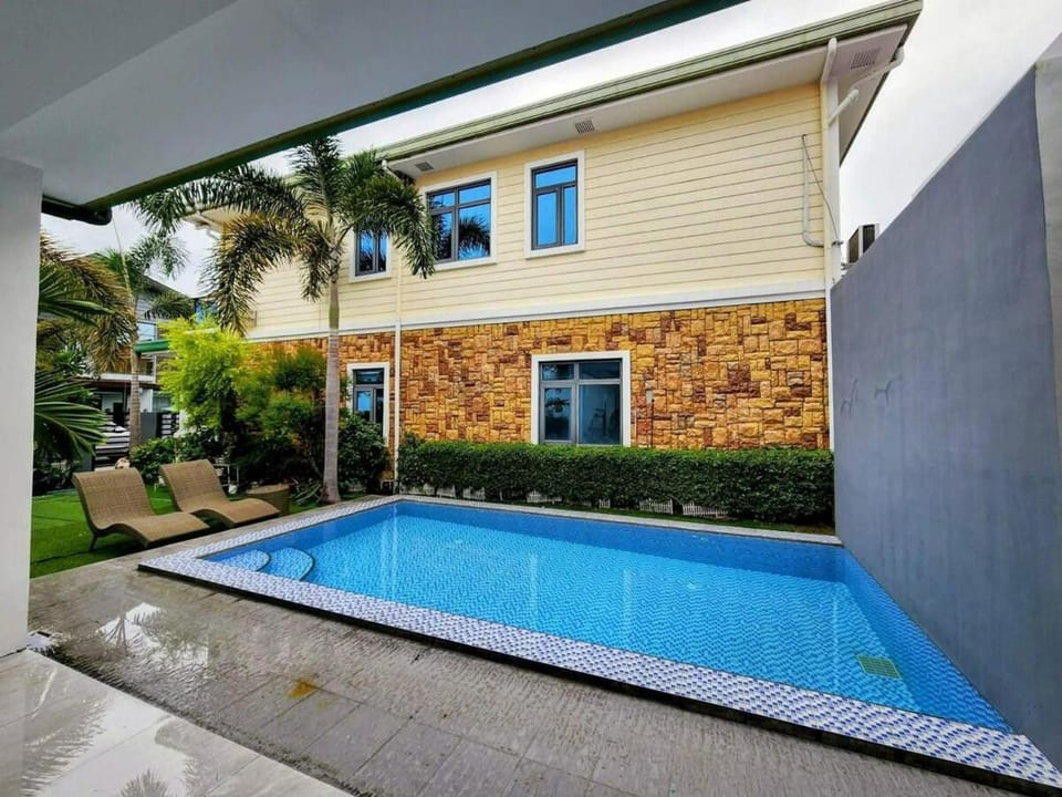 CityScape Villa - Angeles City Villa in Angeles