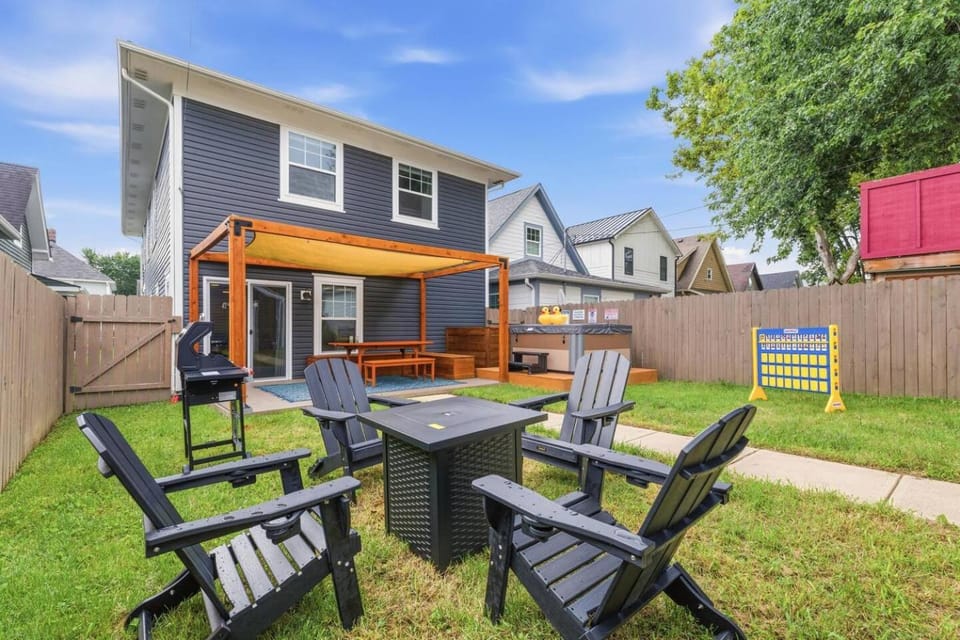 The Fountain Square Mini Resort House in Indianapolis