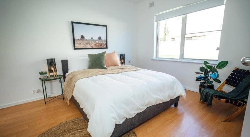 Anzac Oasis Plympton 5min to Airport Free WiFi AC Easy Beach Access Apartment in Adelaide