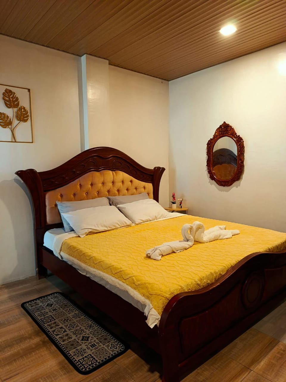 Costa Nook Bed and Breakfast in Bicol