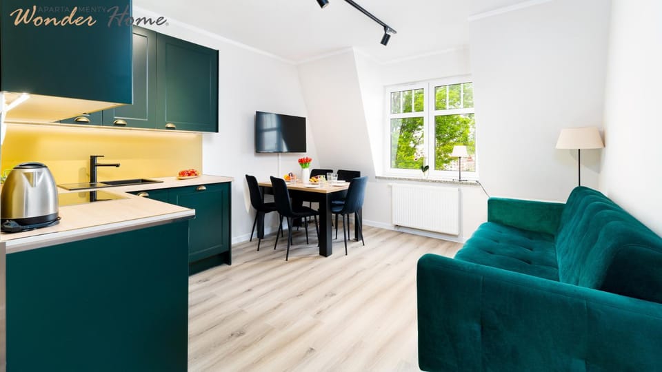 TV and multimedia, Kitchen or kitchenette, Living room, Seating area, Dining area, pet friendly, stove