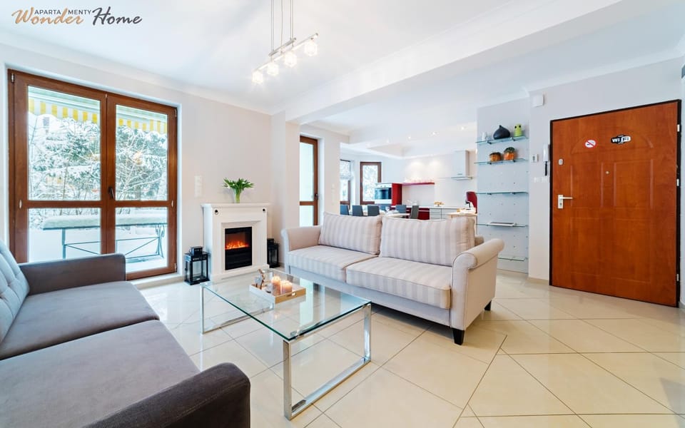 Kitchen or kitchenette, Living room, Seating area, Dining area, fireplace