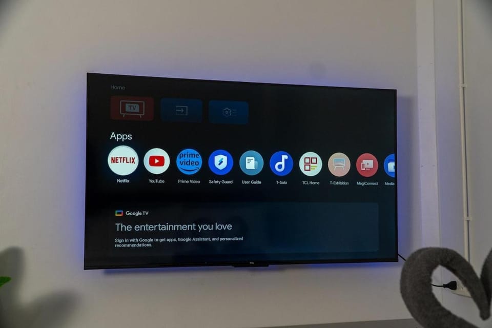 Communal lounge/ TV room, TV and multimedia, Evening entertainment
