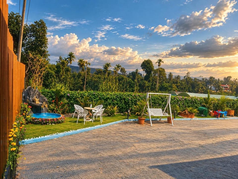 Edakkal Mountain Mist Room StayCation Resort in Kerala