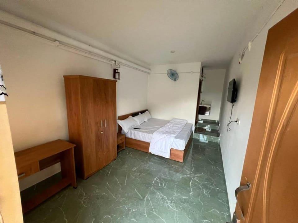 Edakkal Mountain Mist Room StayCation Resort in Kerala