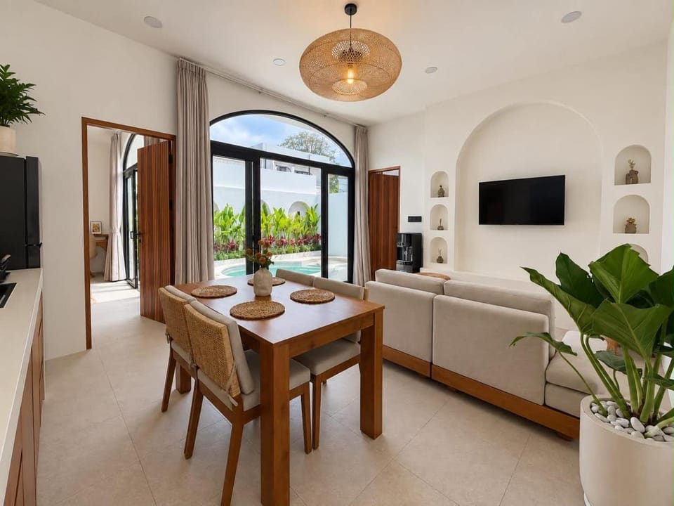 Tropical Sanctuary Villa with Private Pool House in Bali
