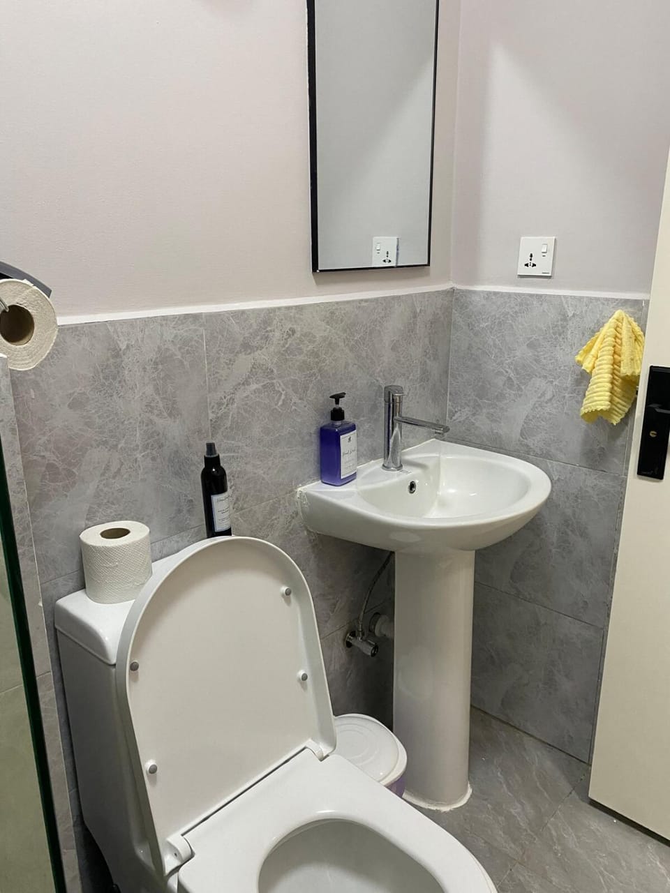 Nairobi Executive Studio and 1BR near Junction Mall Apartment in Nairobi County