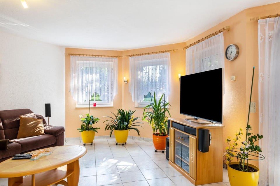 Einfamilienhaus mit Garten House in Erfurt