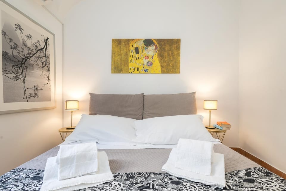 Elegant and Brand New apartment near Vatican City Apartment in Rome