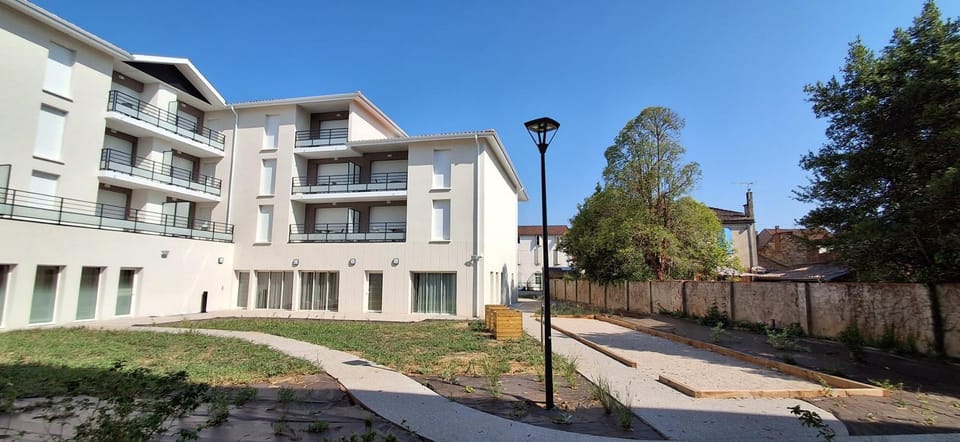 DOMITYS - Le Damier Apartment hotel in Villeneuve-sur-Lot