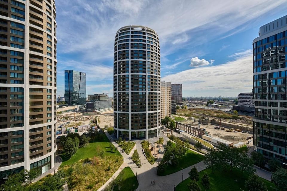 Sky Park Panoramic View, Parking Apartment in Bratislava