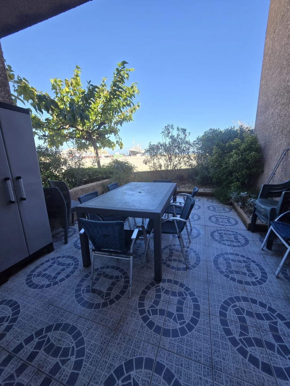 View (from property/room), Balcony/Terrace, Dining area