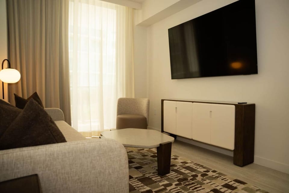 Stylish Brickell 1BR – Walk to Everything Hotel in Brickell