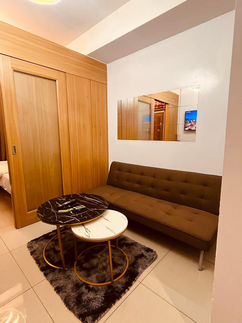 Living room, Seating area