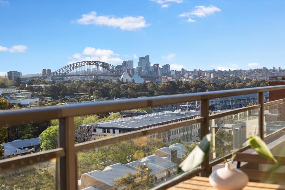 Balcony/Terrace, City view