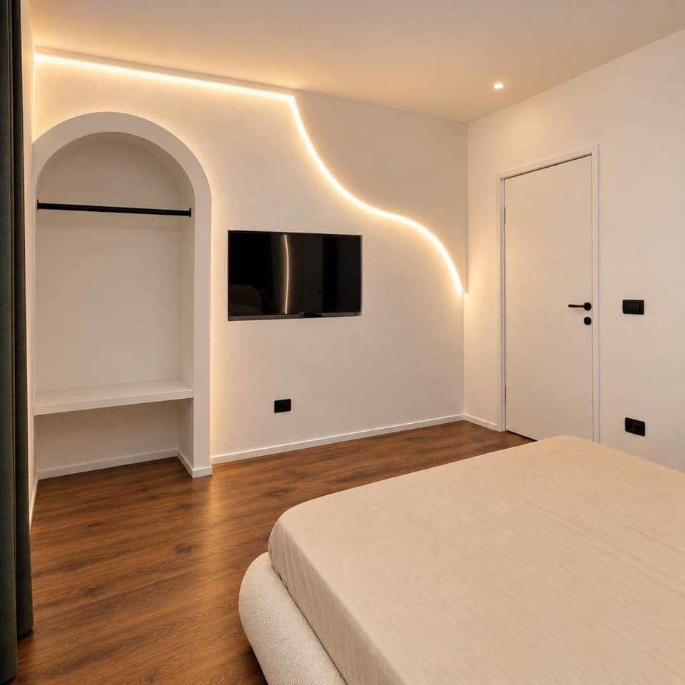 Bed, TV and multimedia, Photo of the whole room, Bedroom, wardrobe