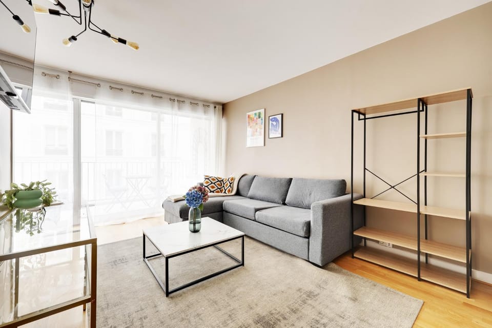 Rue Cler Apartment in Paris