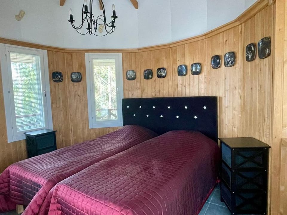 Majatalo Laiskanlinna Puujärven rannalla Apartment in Uusimaa