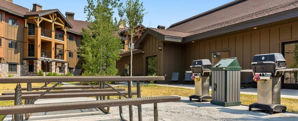 West Yellowstone Studio with Resort Access House in West Yellowstone