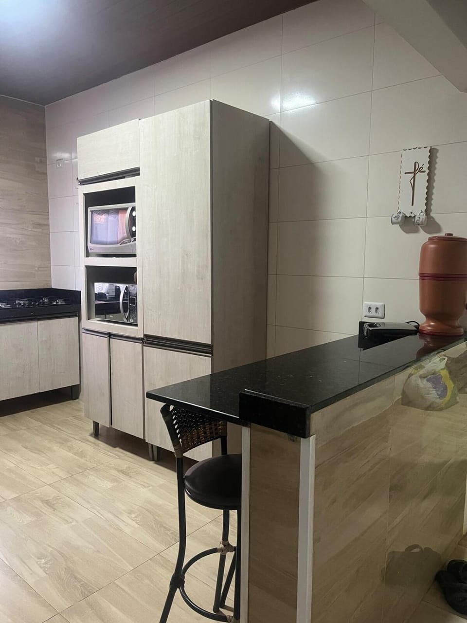 Kitchen or kitchenette, oven, stove