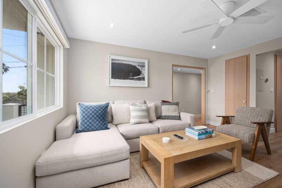 Shore Apartment in La Jolla