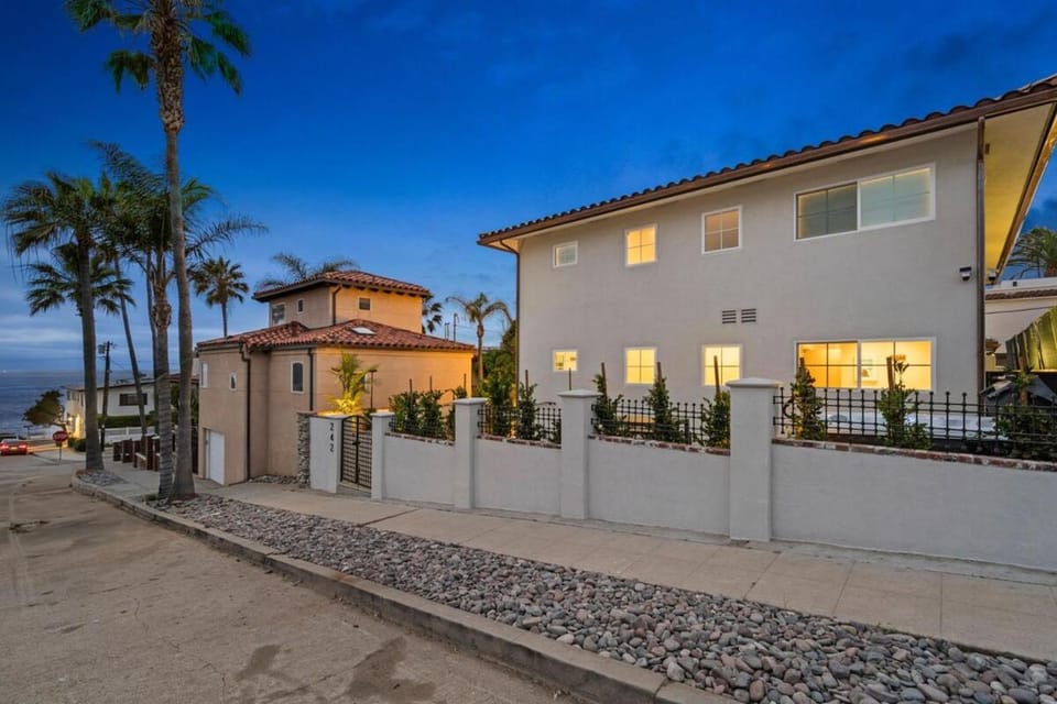 Shore Apartment in La Jolla