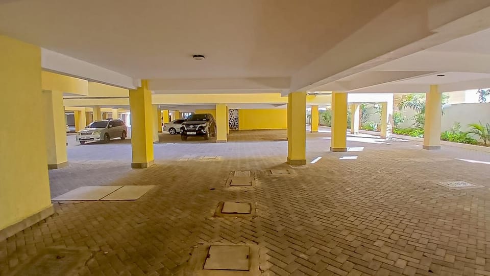 Property building, Day, Parking