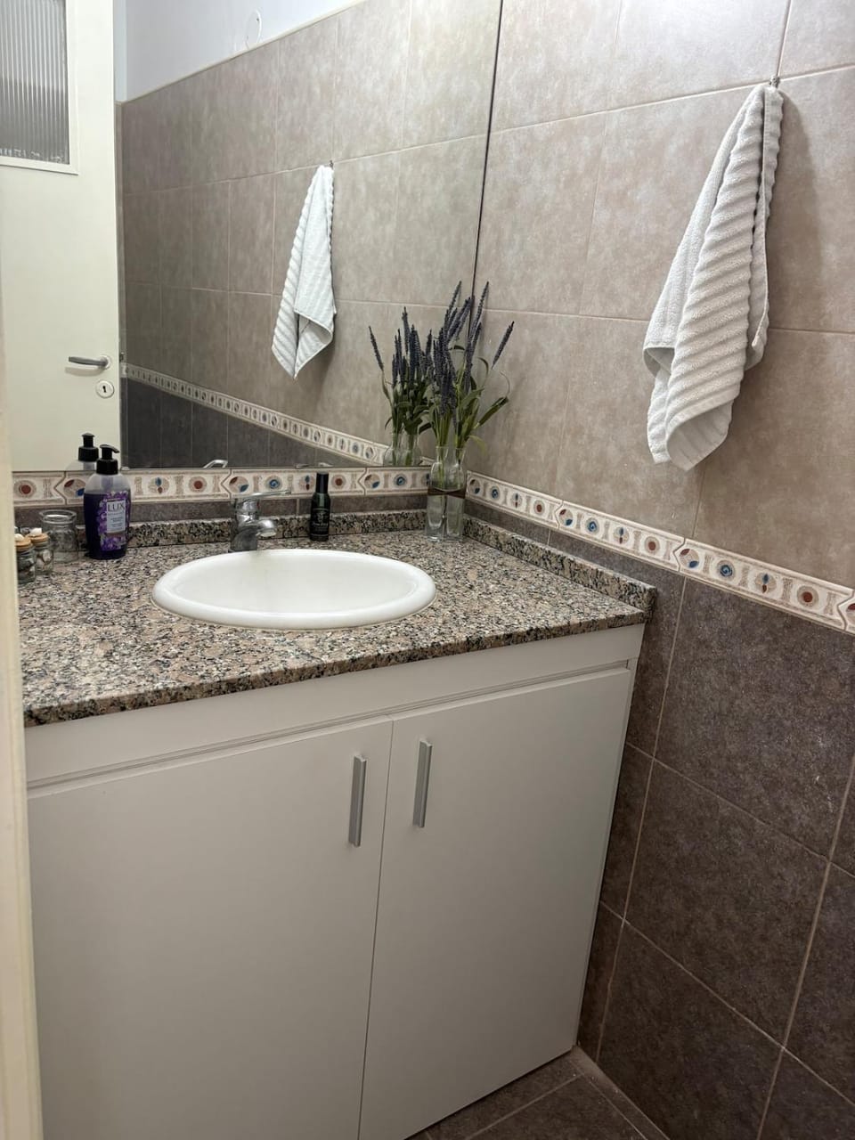 Bathroom, towels