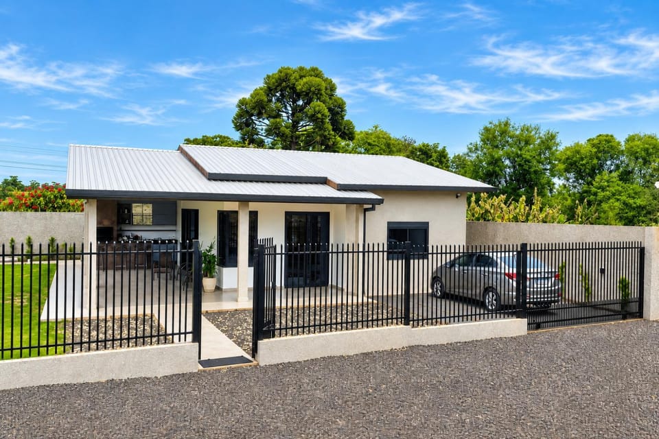Property building, Day, Parking