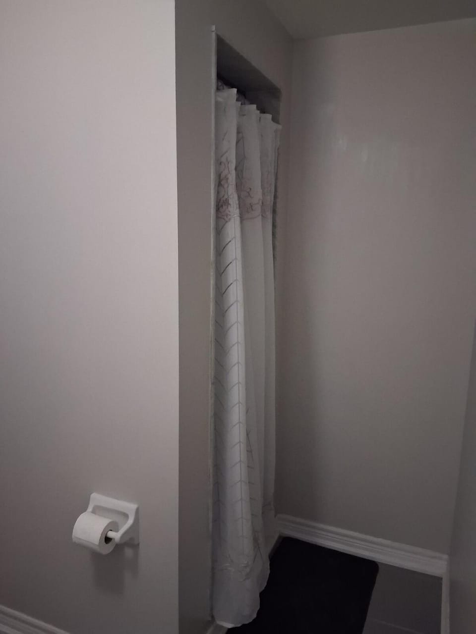 Home Away From Home Apartment in Innisfil