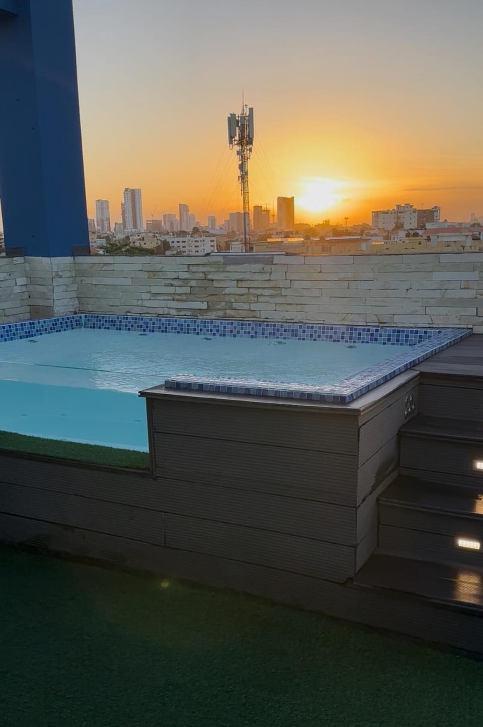Luxurious 3 bedroom apartment with private jacuzzi area Apartment in Santo Domingo Este