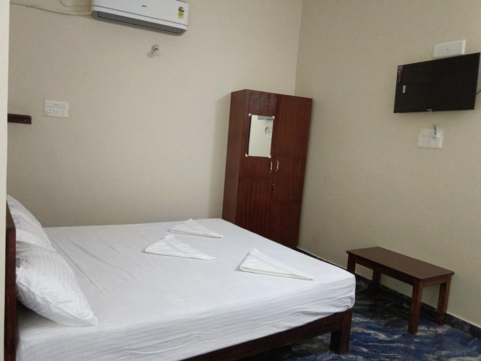 SM LODGE and SM MAHAL KARAIKUDI Nature lodge in Tamil Nadu