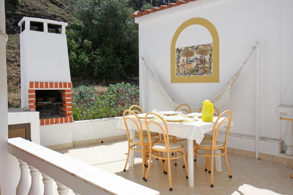 Patio, BBQ facilities, Balcony/Terrace
