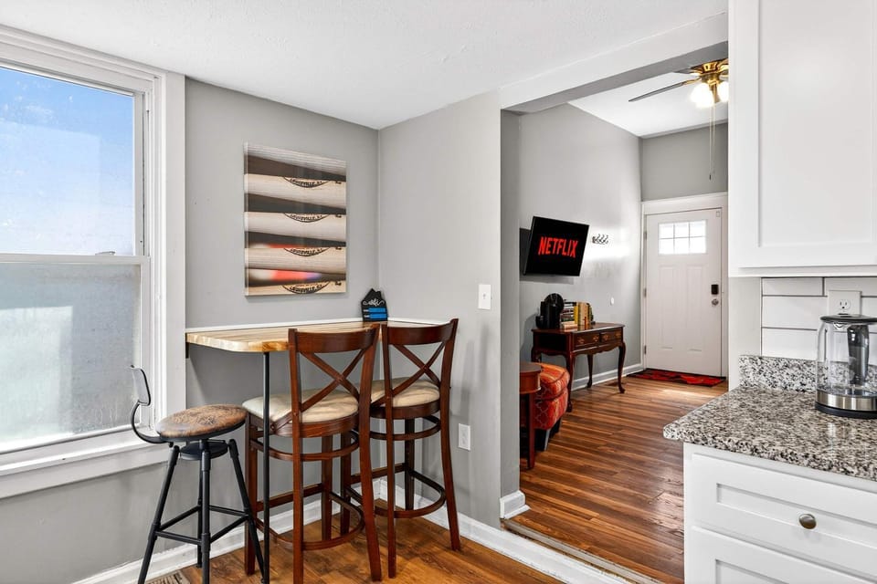 Relaxing & spacious home near Shelby Park District House in Jefferson County
