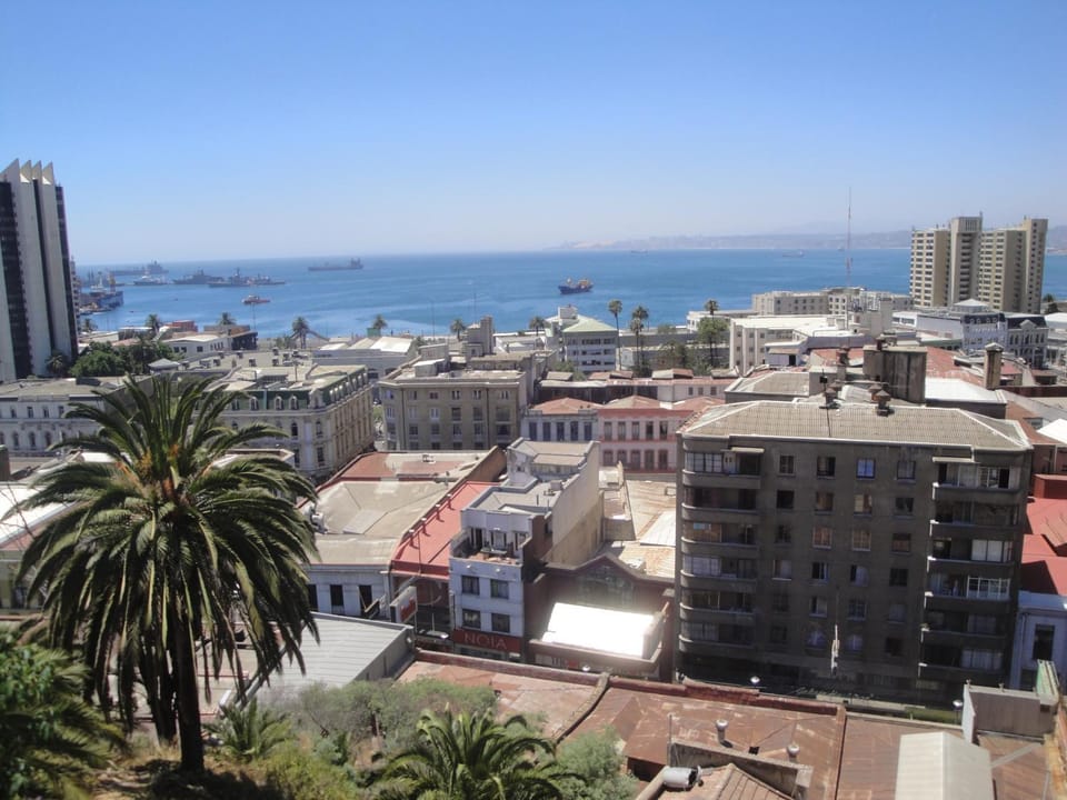 Sea view, Street view