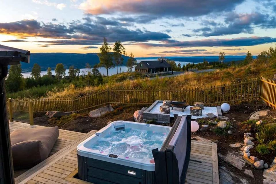 Svev - Jacuzzi - Sauna - 1 time fra Oslo Bed and Breakfast in Viken, Norway
