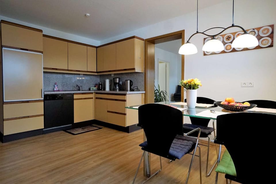 Property building, Kitchen or kitchenette, Living room