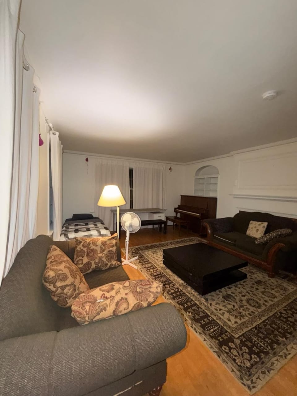 Vancouver Airport Guest House - Free Parking Vacation rental in Vancouver