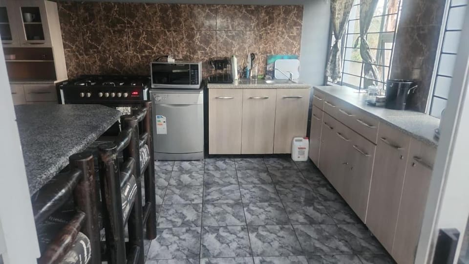The ostrich nest Apartment in Western Cape