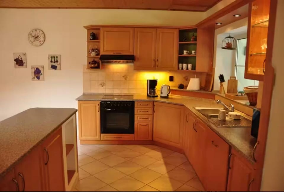 Coffee/tea facilities, Kitchen or kitchenette, toaster