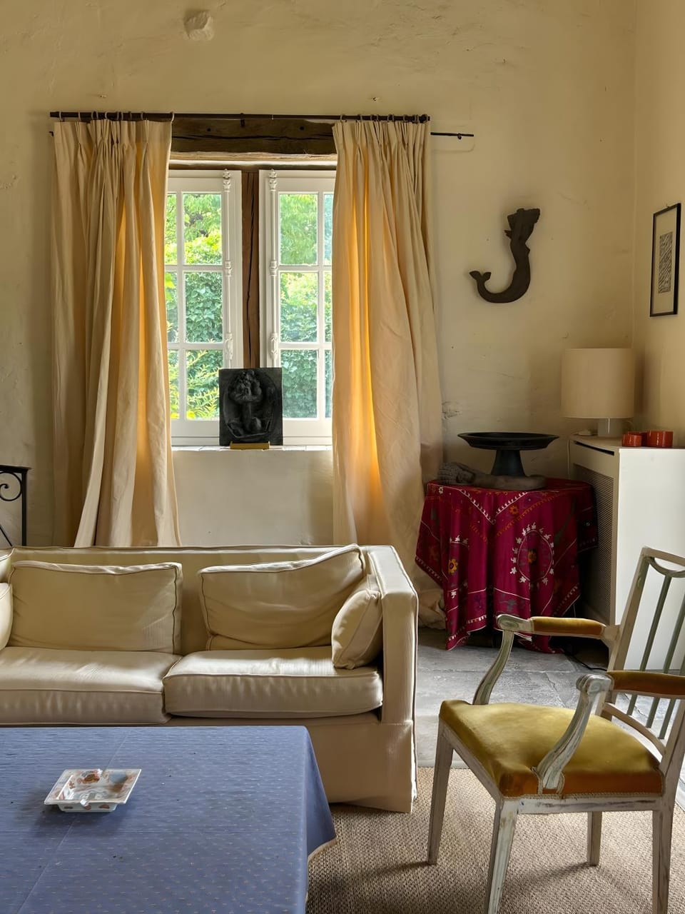Property building, Living room