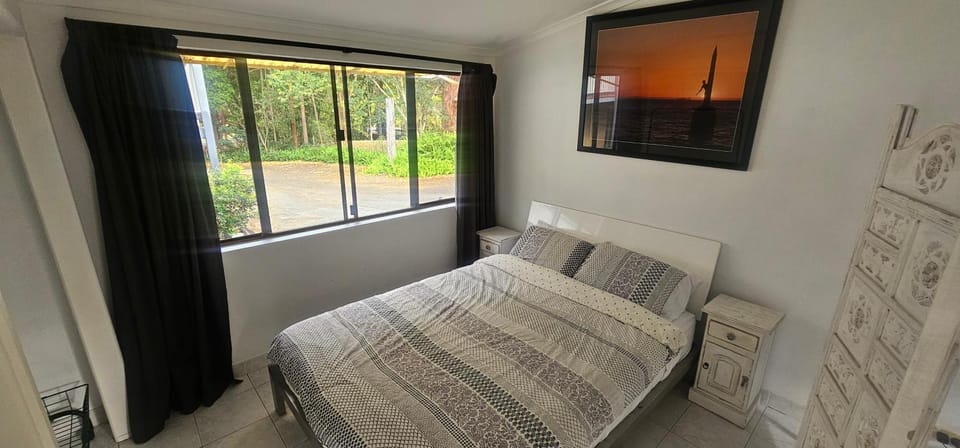 Tally Valley Studio with Private Entry, Kitchen & Bathroom Bed and Breakfast in Tallebudgera