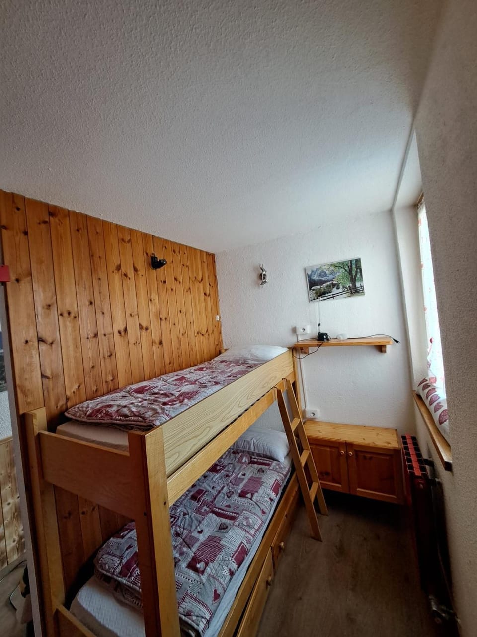 Bed, Bedroom, bunk bed