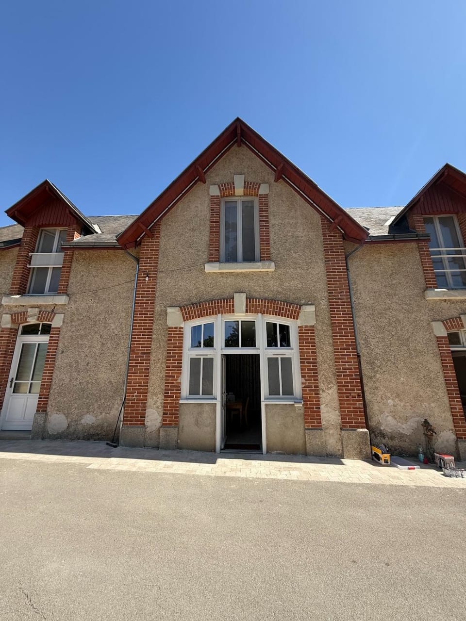 Property building, Facade/entrance