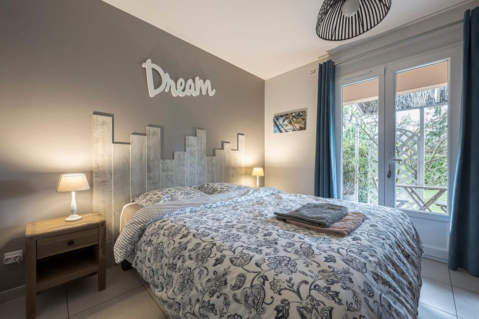 Chambre d'hôtes avec piscine Bed and Breakfast in Pernes-les-Fontaines