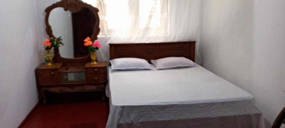 Desitha Family House Bed and Breakfast in Mirissa