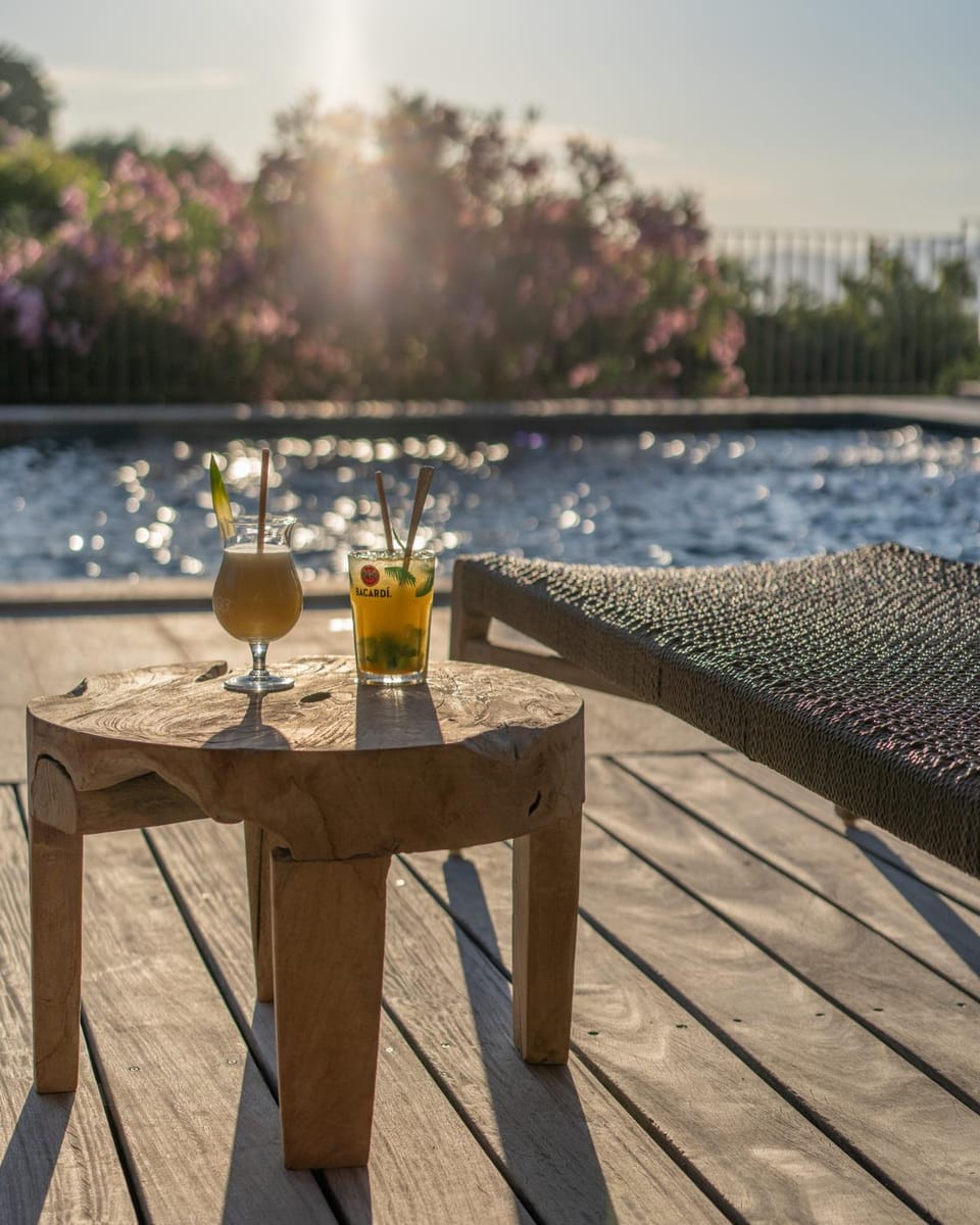 Lounge or bar, Swimming pool